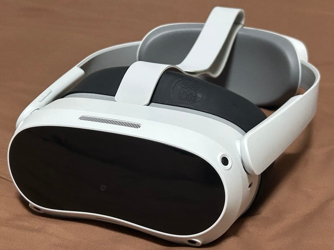 【中古品】PICO4 256GB & pico motion tracker