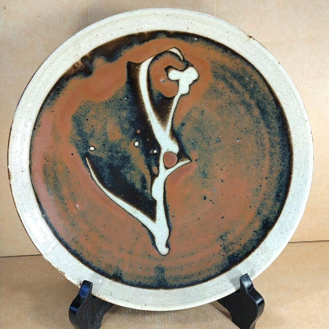 極美品 濱田庄司(浜田庄司) 鐵釉抜絵皿 共箱【本物保証】益子焼 人間国宝 民藝