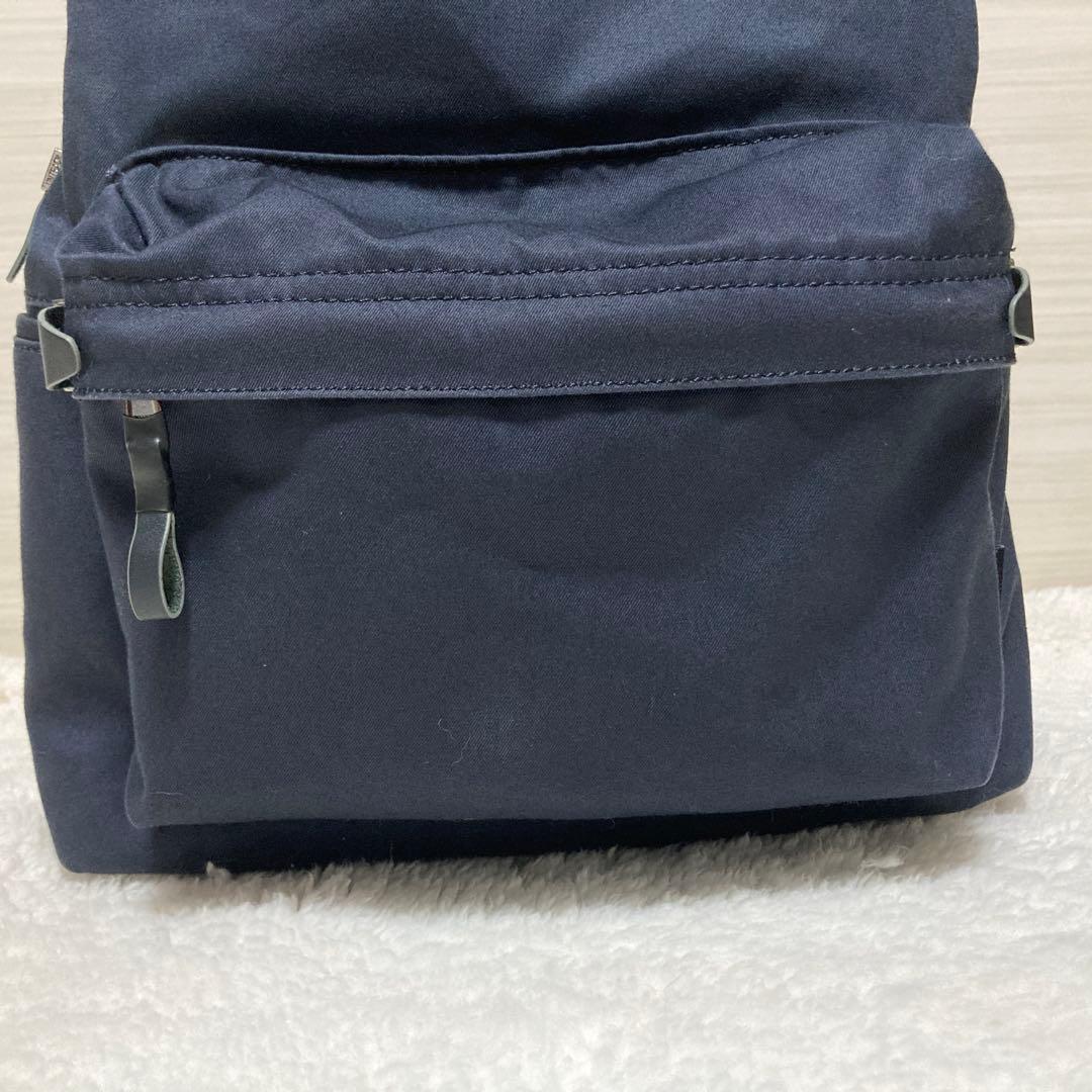 UNTRACK デイパック バックパック　ネイビー