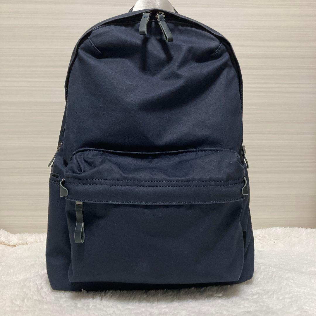 UNTRACK デイパック バックパック　ネイビー