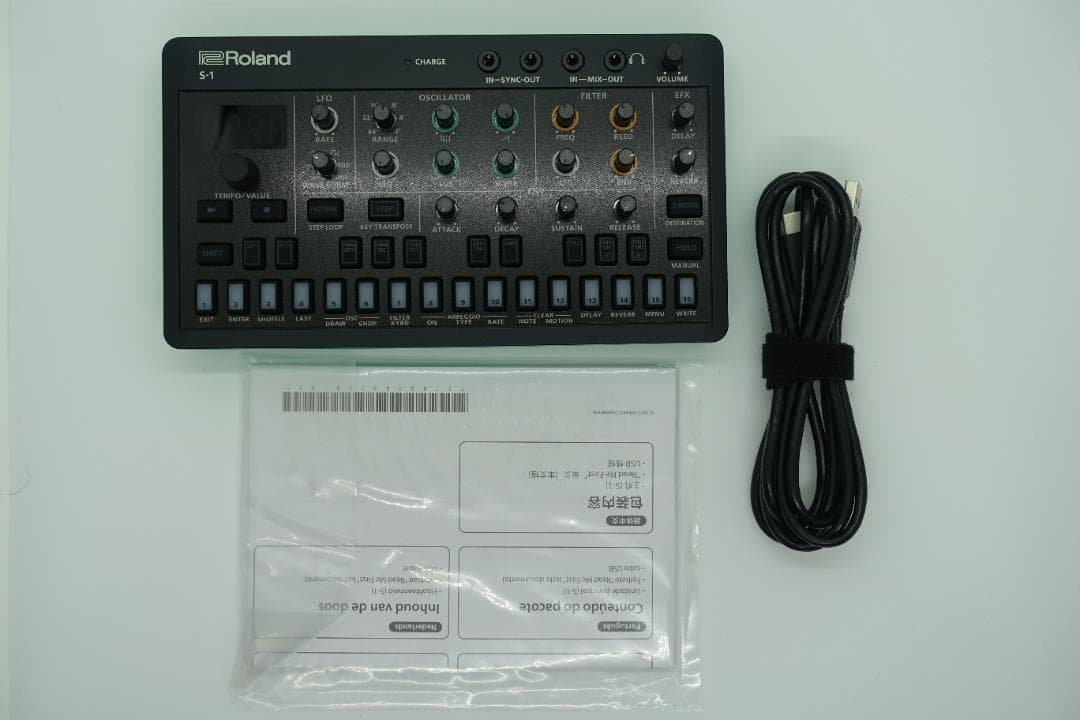 Roland S-1 シンセサイザー AIRA COMPACT【美品】