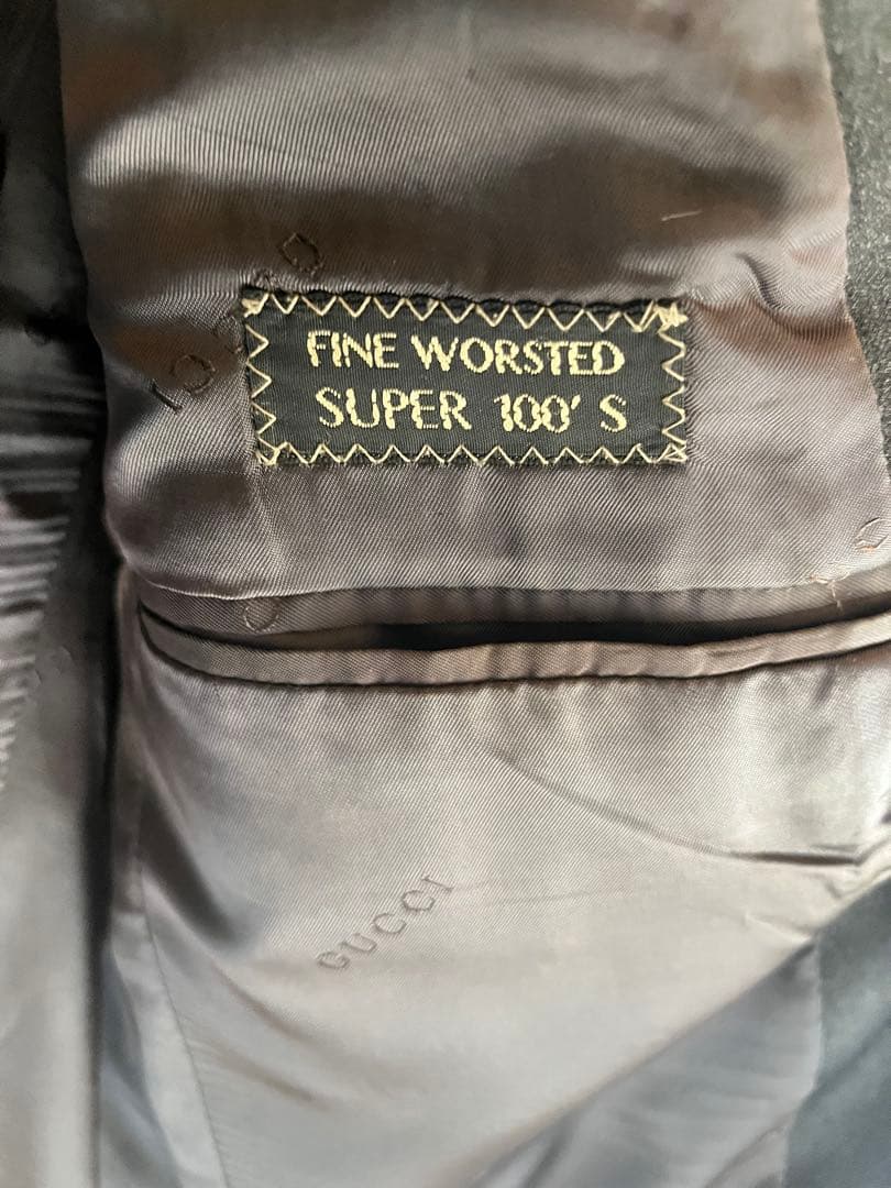 美品GUCCI スーツ　グレー　サイズ46 セットアップ