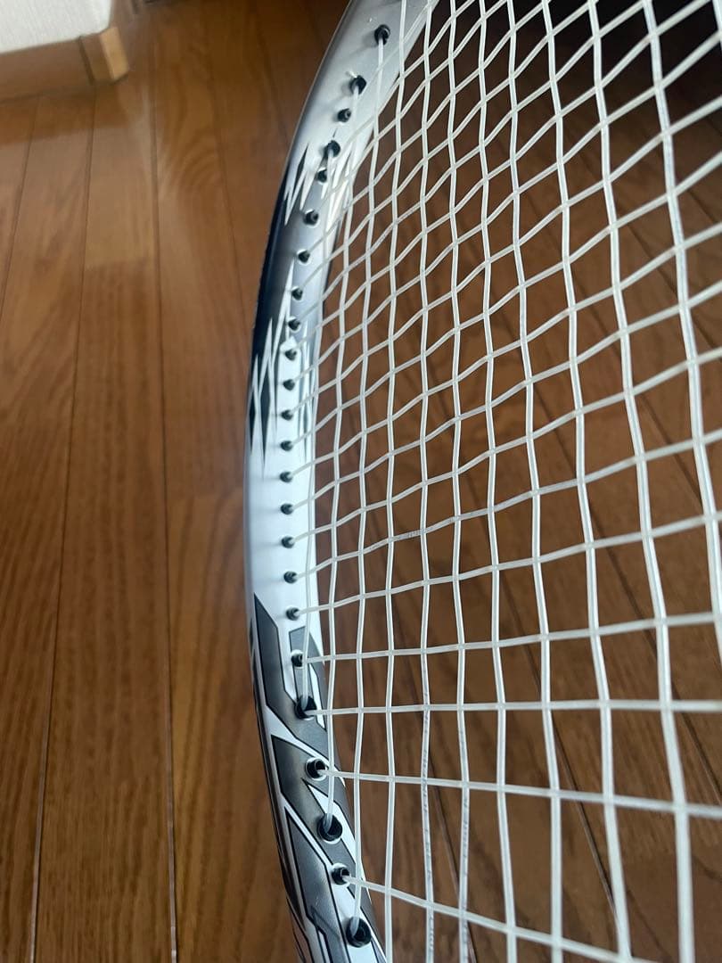 YONEX エフレーザー9v