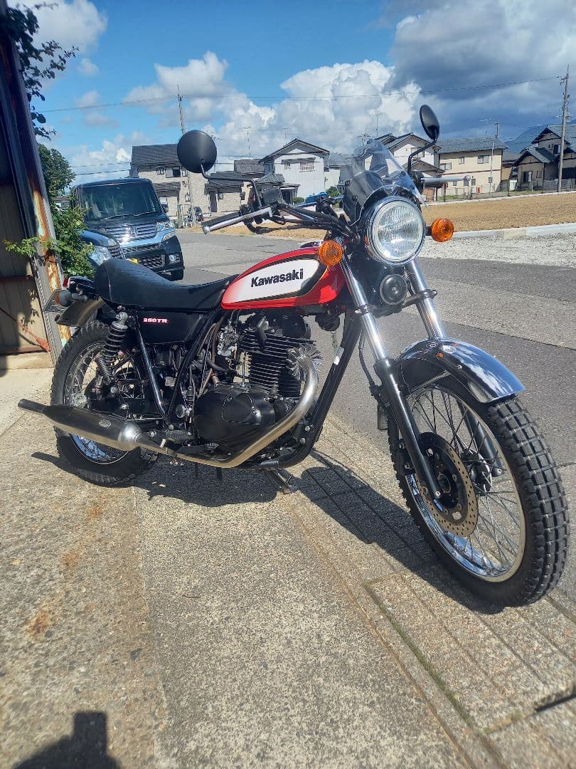 250TR 純正　フューエルタンク　赤　白　キャブ