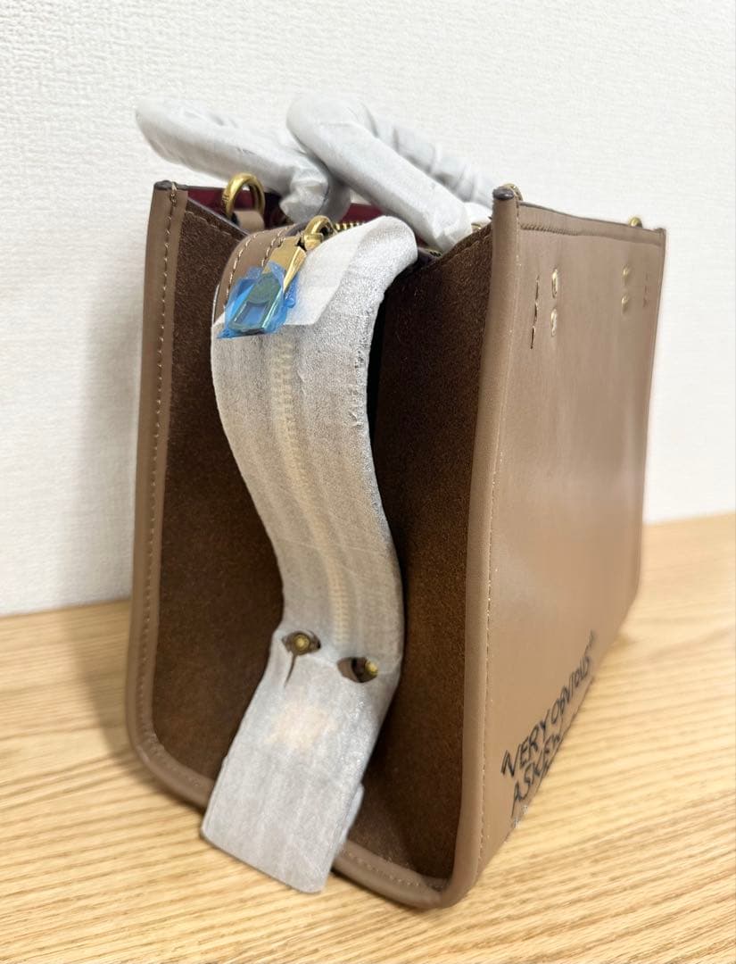 Pokimane COACH コーチバスキア コラボ 恐竜 ハンドバッグ