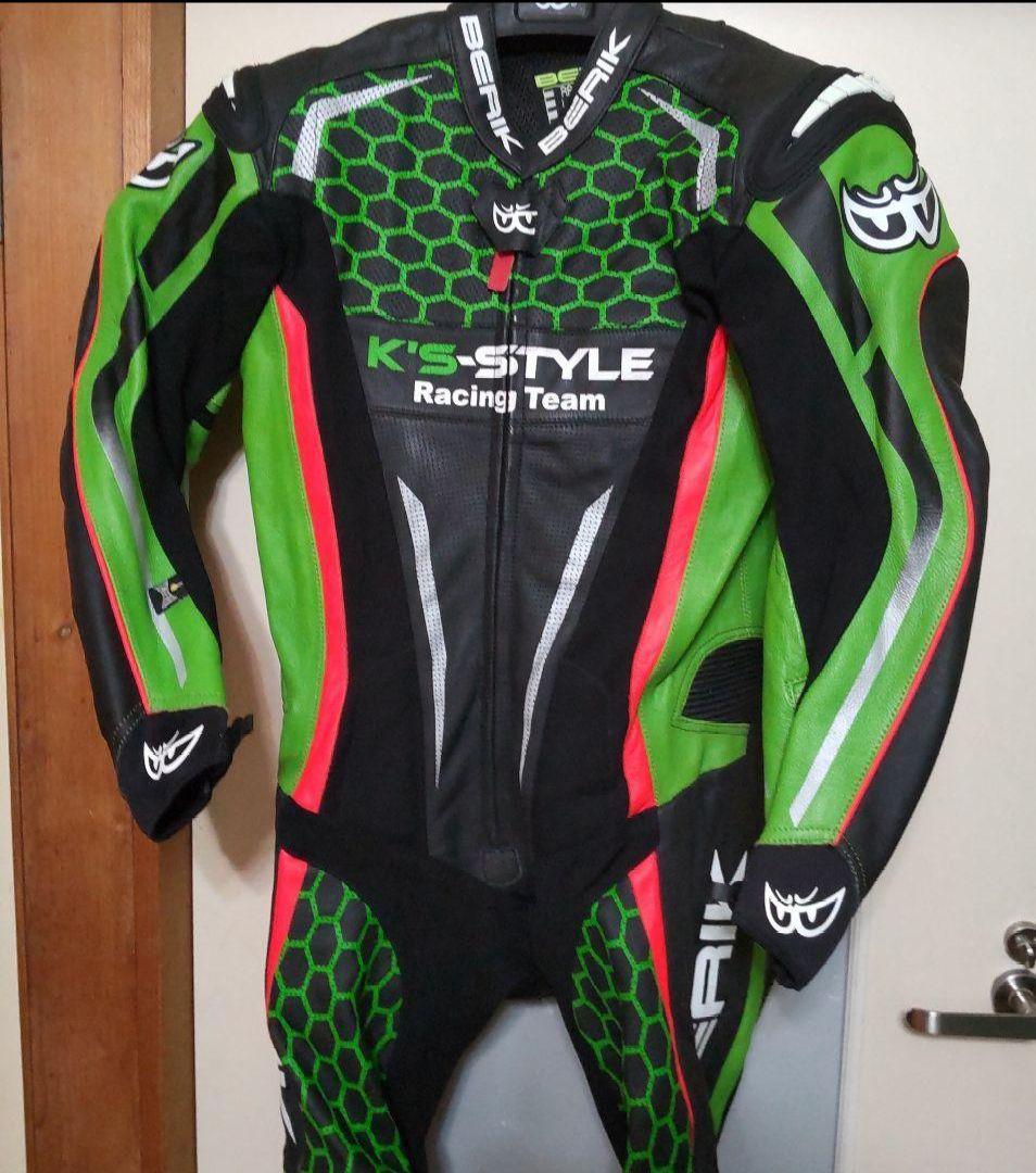 ベリック(52・XL)最高位レーシングスーツ川崎ニンジャカワサキ新品未使用タグ付