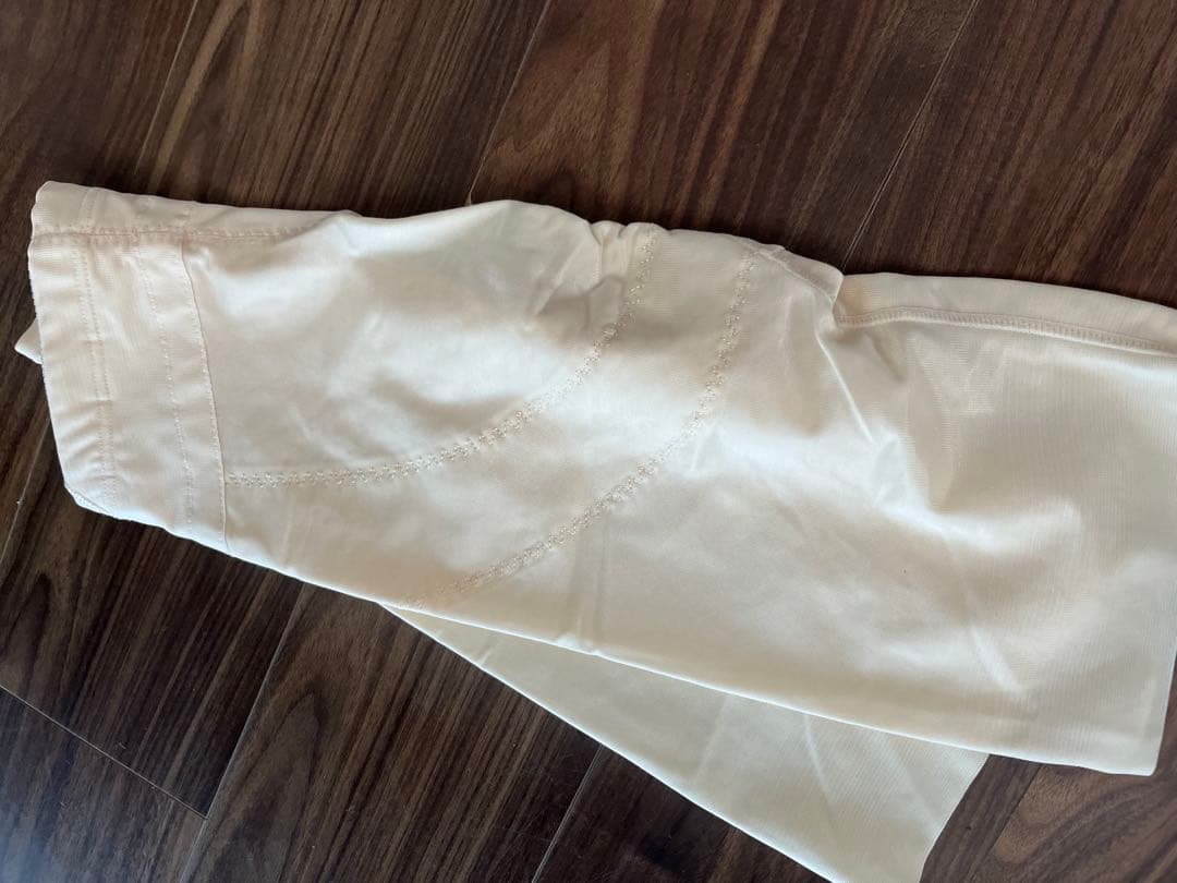 FOUR SIS & Co.フォーシスアンドカンパニー　ブライダルインナー