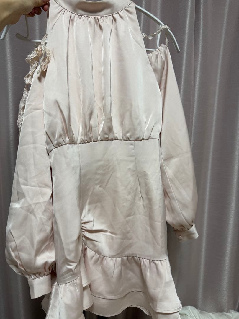 RoseMuse ロゼミュOpenshoulderminidress pink