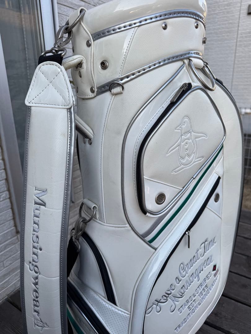 マンシングウェア ゴルフ キャディバッグ キャスター付き ホワイト