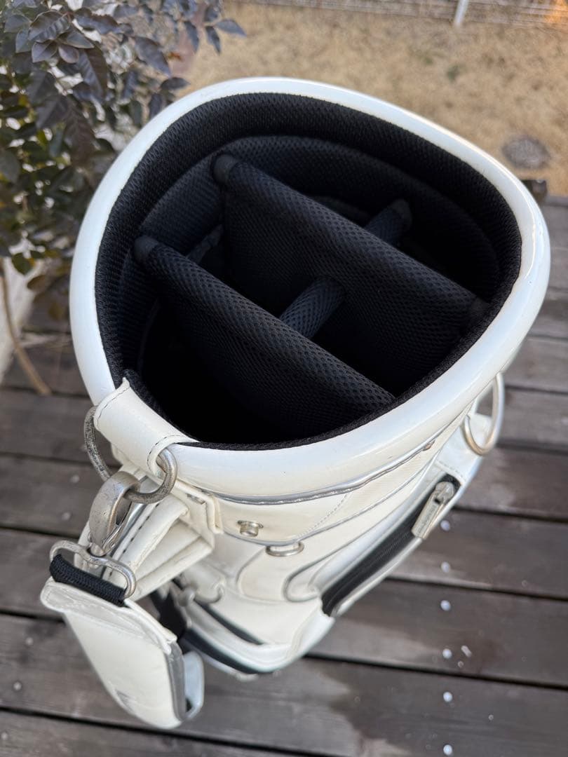 マンシングウェア ゴルフ キャディバッグ キャスター付き ホワイト