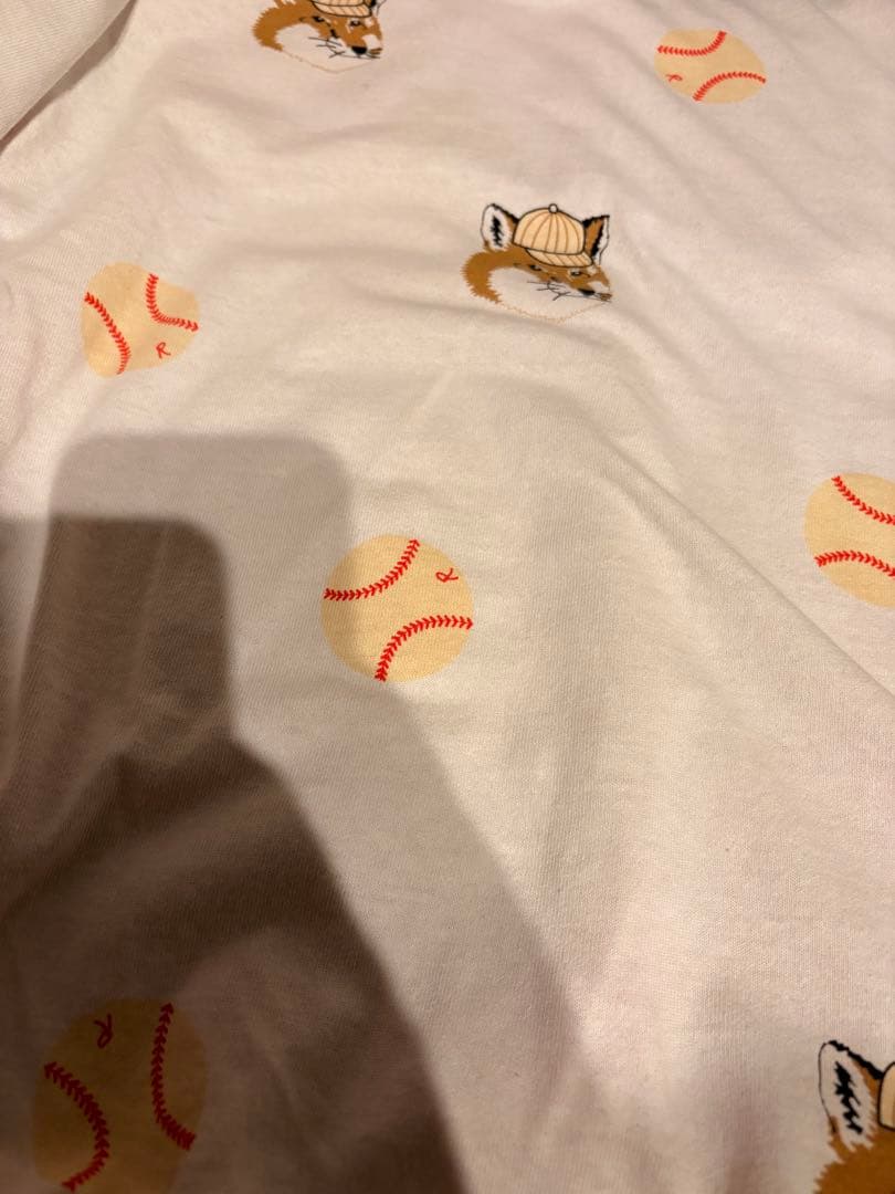 メゾンキツネ×リーボック　コラボスタジャン