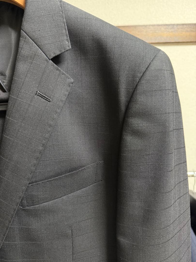 A7新品未使用！高級ニュージーランドウール100%ブラックシングルスーツ！