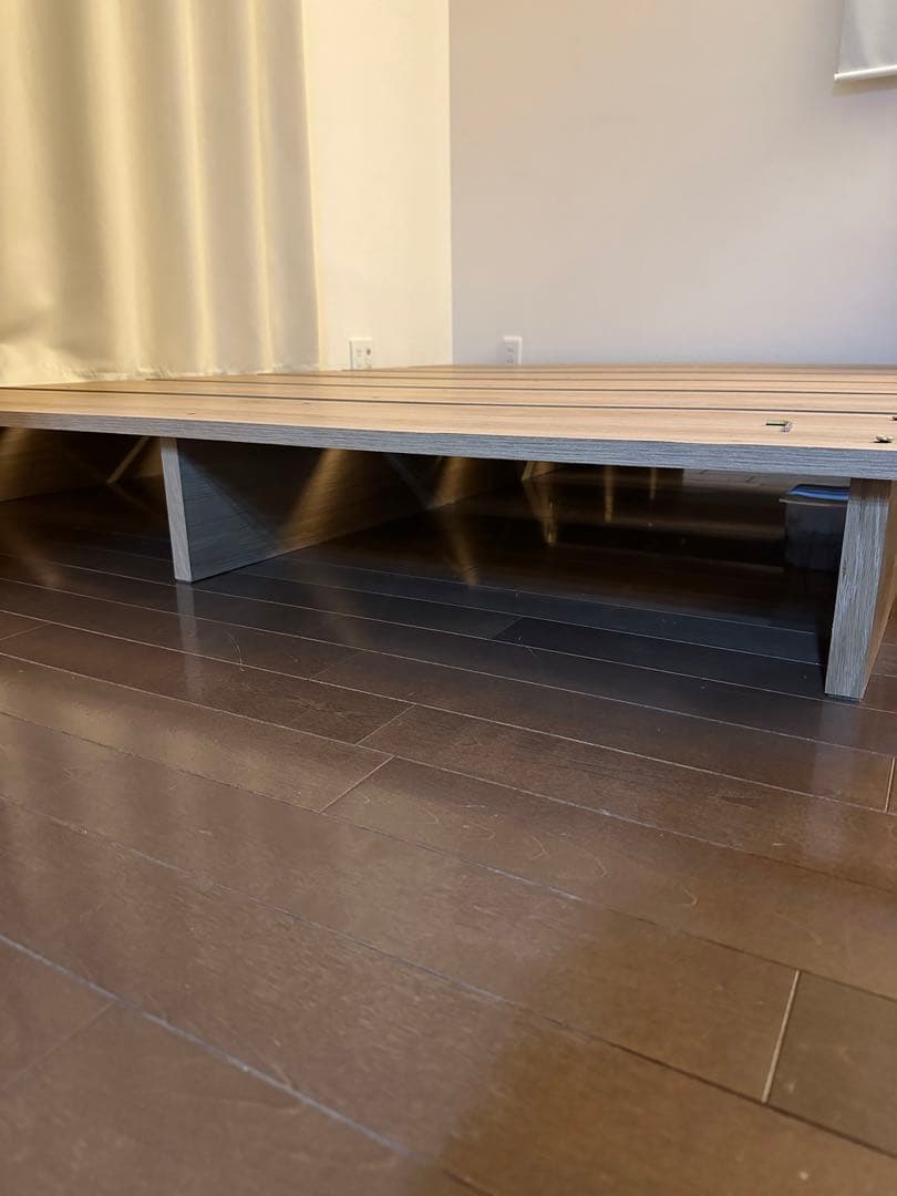 ダブルサイズ　木目調ローベッド　スノコタイプ