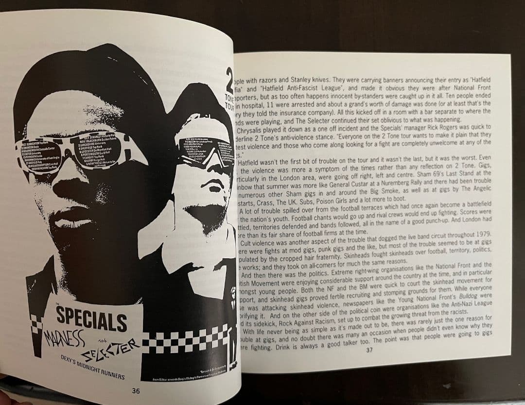 洋書 THE TWO TONE STORY