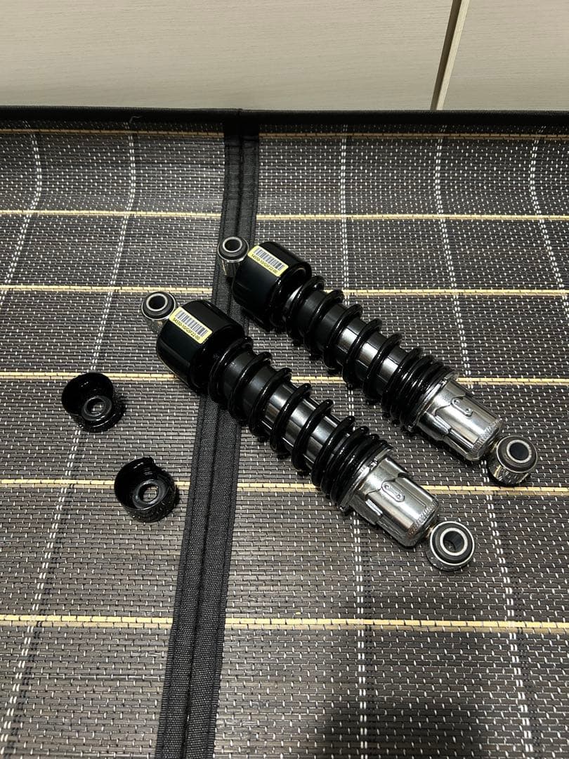 XL883n 純正リアサスペンション