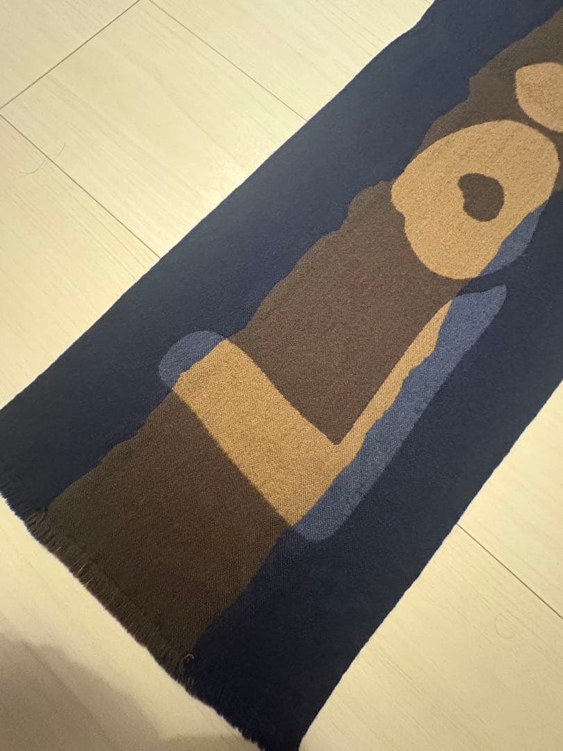 Louis Vuitton ロゴマフラー 非売品