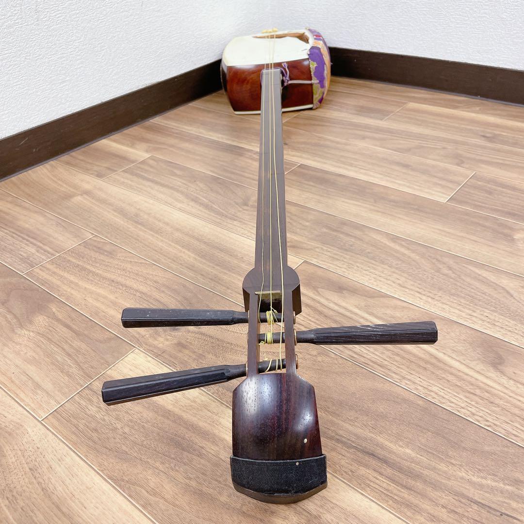 三味線 中棹 紅木 綾杉胴 犬皮 1本溝 和楽器