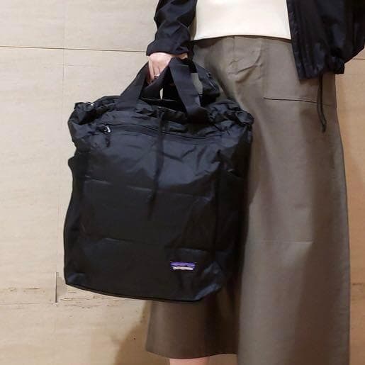 新品・大人気❣️ パタゴニア ウルトラライト・ブラックホール・トート・パック