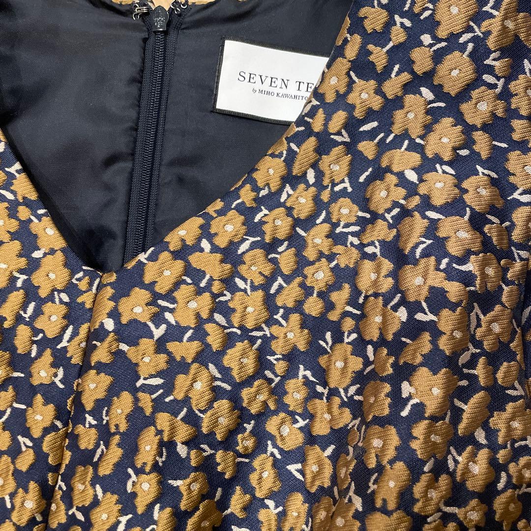 SEVEN TEN 花柄長袖ワンピース Mサイズ