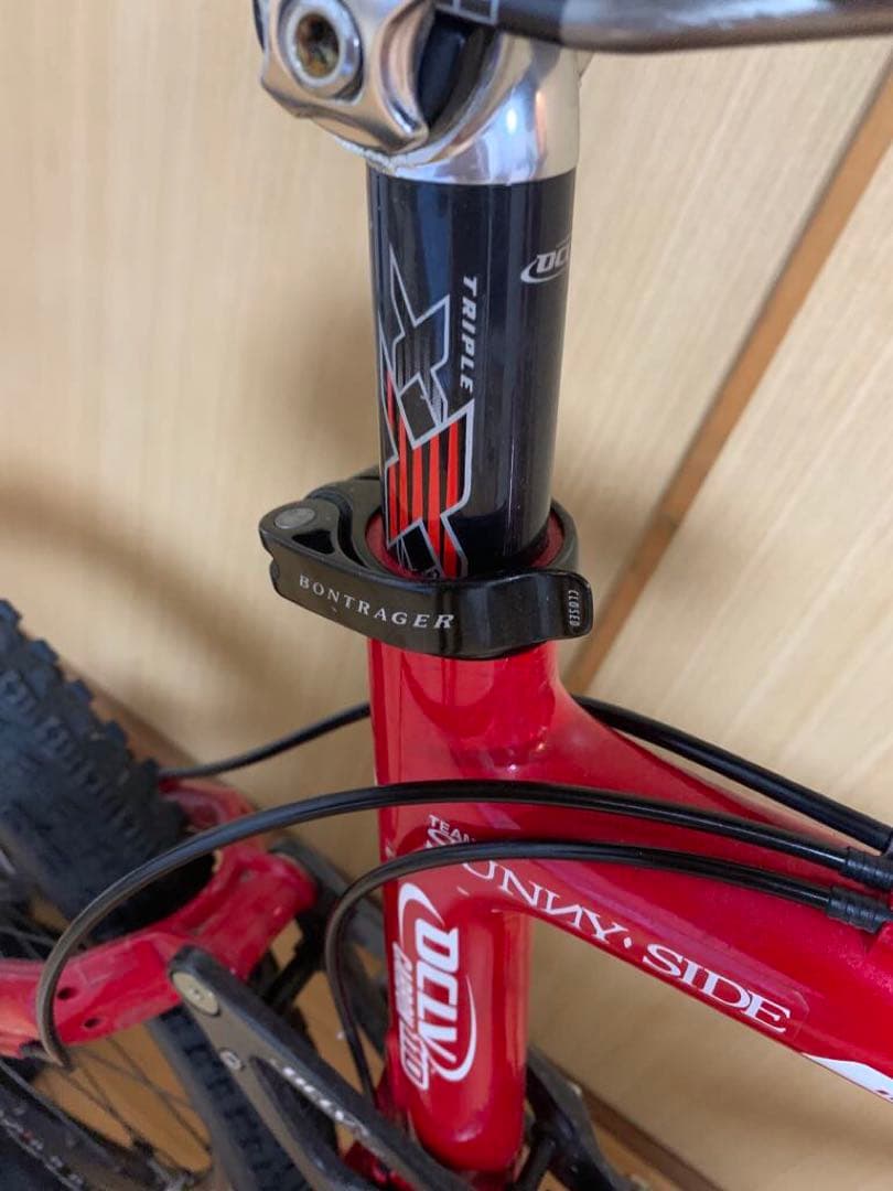 美品　TREK マウンテンバイク レッド