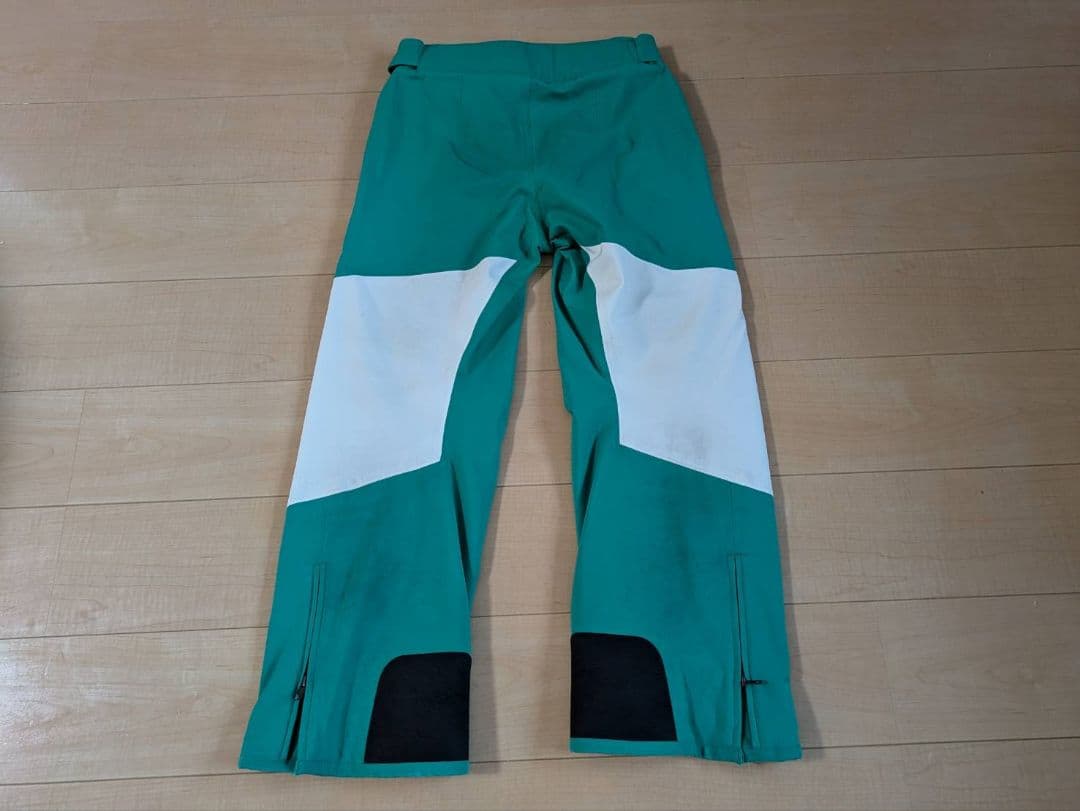 オンヨネ スキーウェア上下Ｓ ゼブラ柄 グリーン