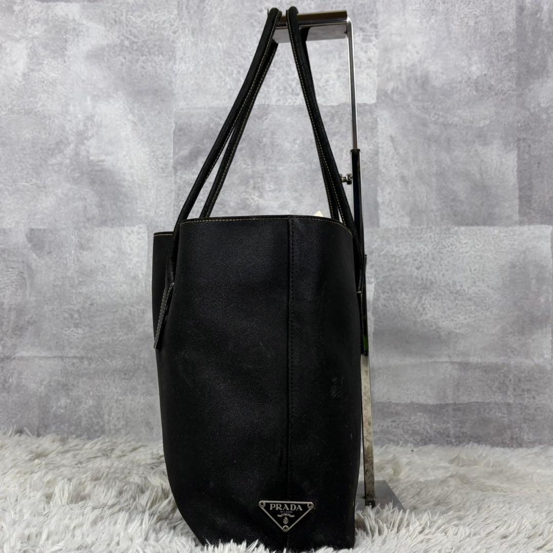 A4可 希少 PRADA レザー トートバッグ ポーチ 三角プレート ブラック