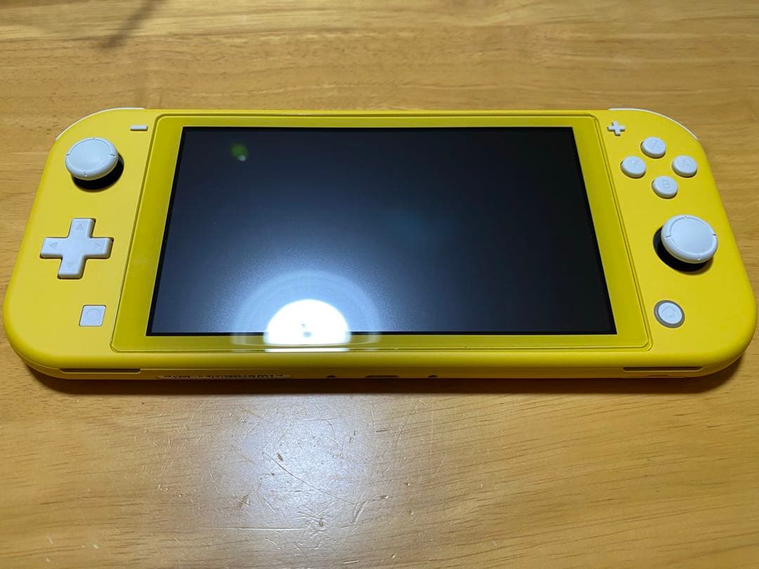 Switchライト イエロー あつまれどうぶつの森