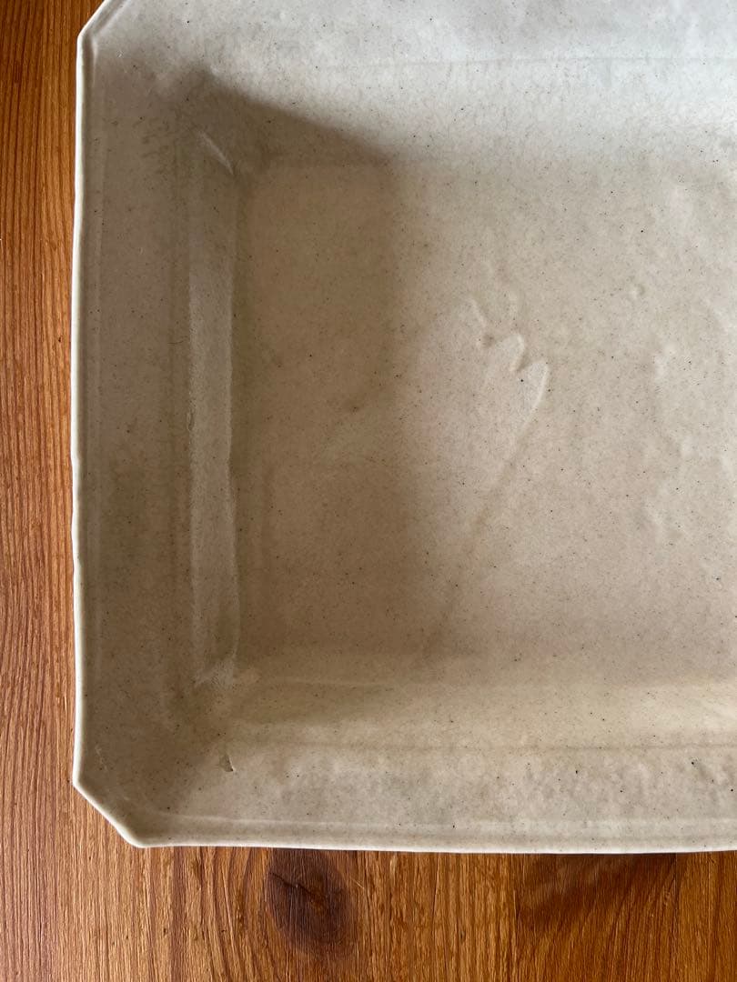 伊藤環　白泥灰釉デコプレート　隅切八角皿