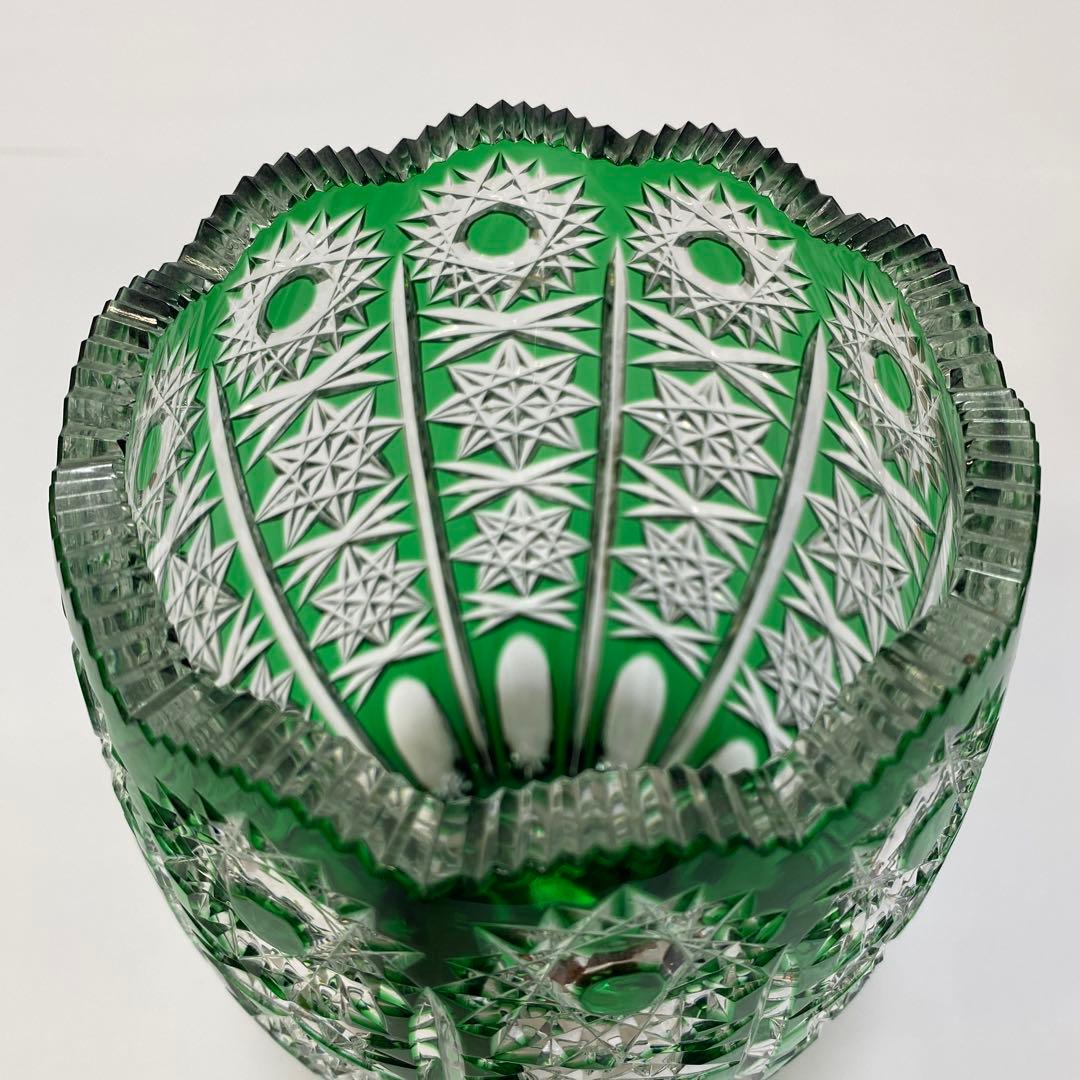 Ajka アイカ　クリスタル　切子　花瓶　フラワーベース　1点　グリーン　緑