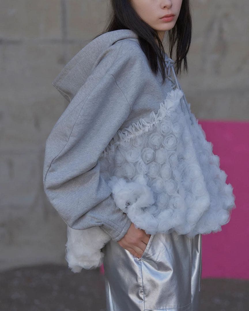 モモカ　POPPY TULLE DOCKING HOODIE（gray）