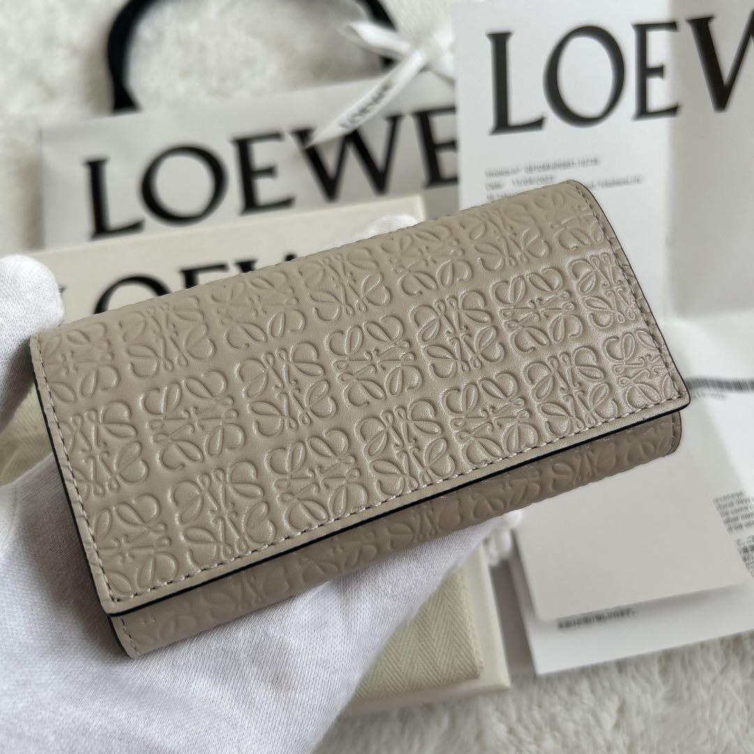 【新品未使用】ロエベ キーケース ホワイト アイボリー リピート