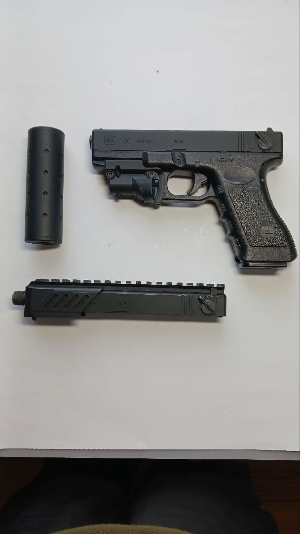 マルイ電動ガン　グロック18C