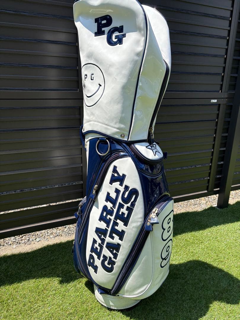 PEARLY GATES エナメルキャディバッグ