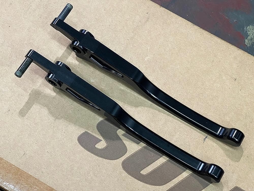 ワンオフ ワイズギア ビレットブレーキレバー 4D9 マジェスティ SG20J