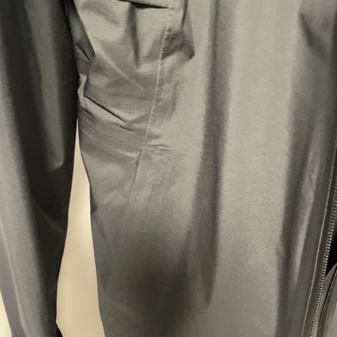 LULULEMON ブラック　アウター　Lサイズ