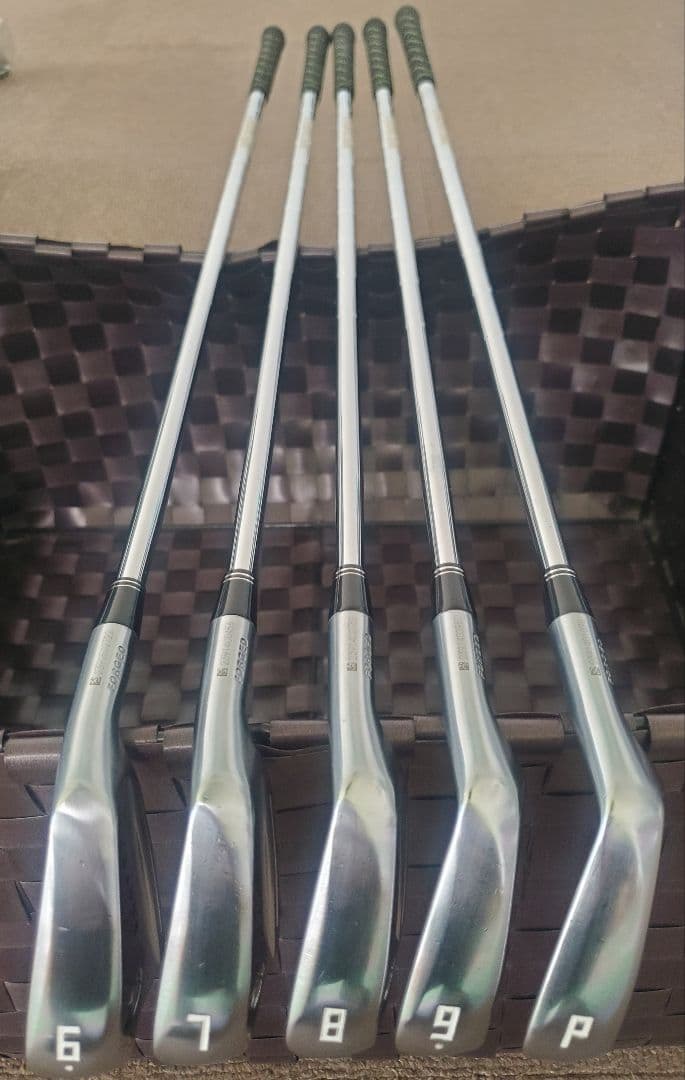 オノフ フォージドアイアン KURO 2024(中古) D.G.120 S200