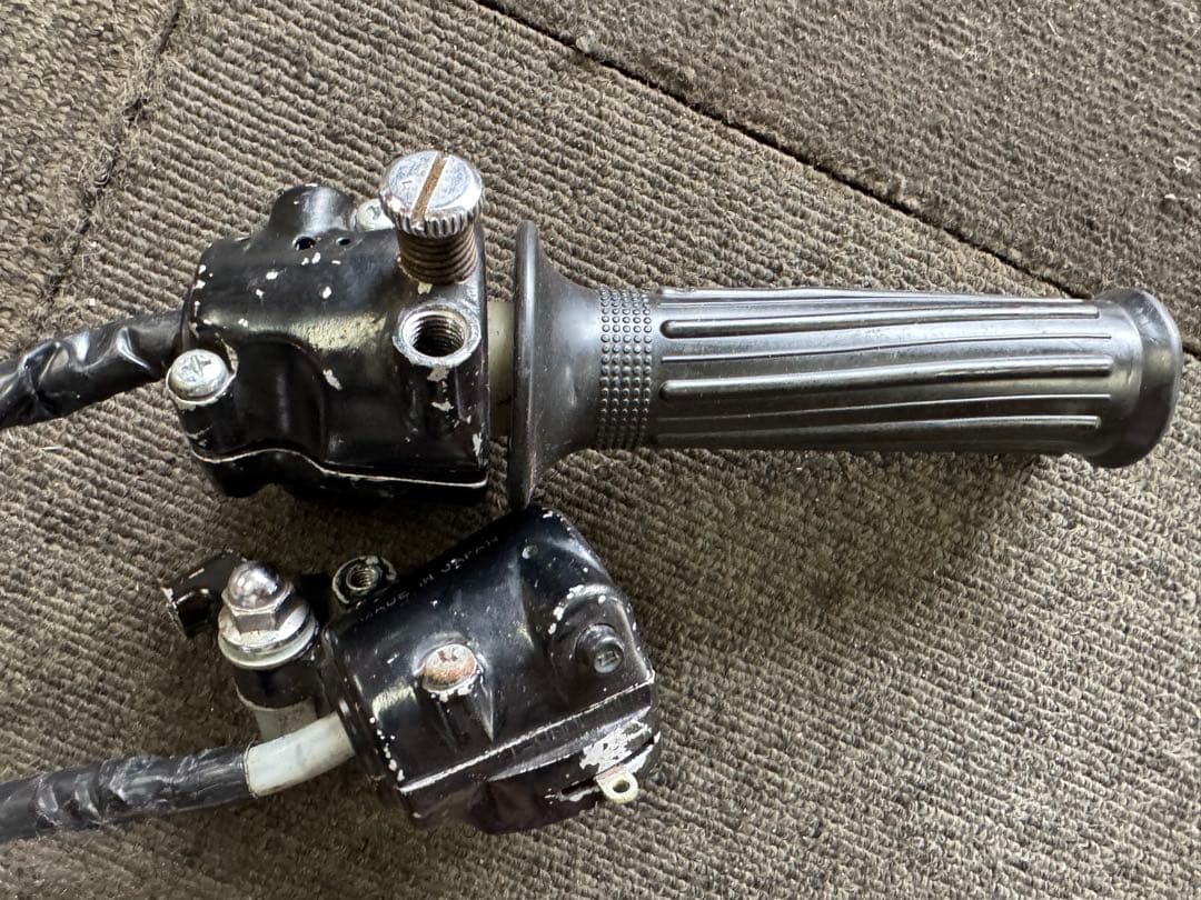 cb750 k0 右側　ハンドルスイッチ　1本引き　アクセル