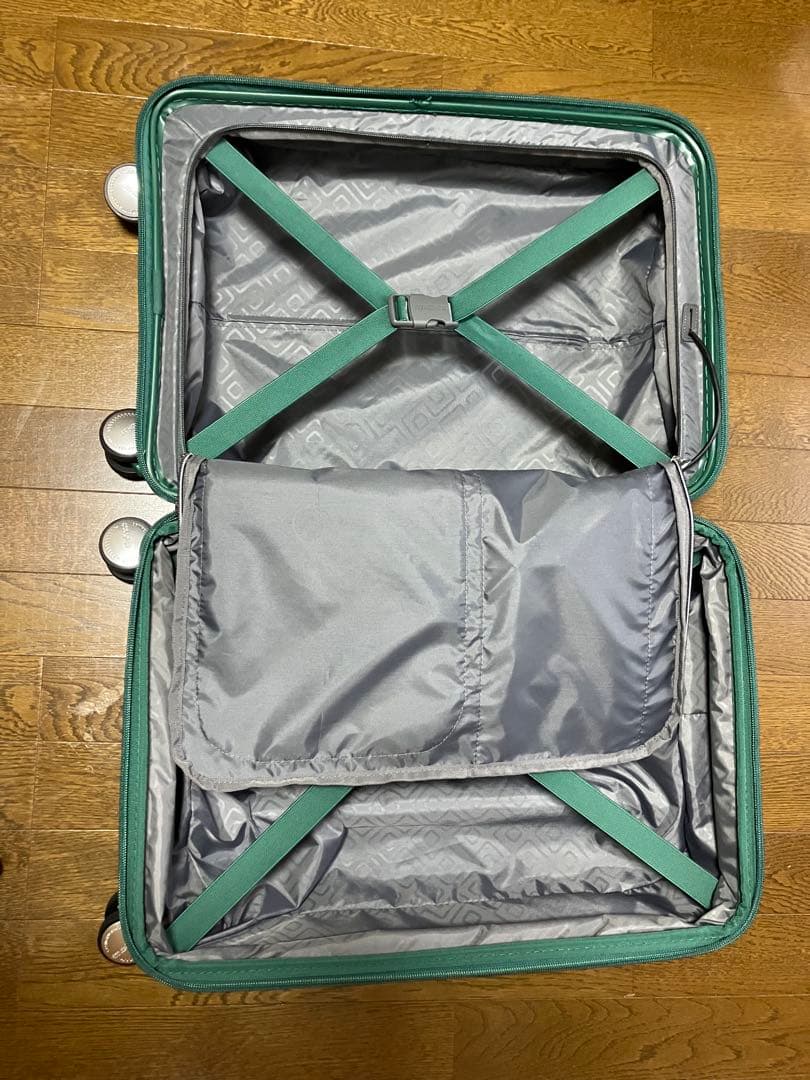 アメリカンツーリスター　キャリーケースINSTAGONスピナー55 Sサイズ