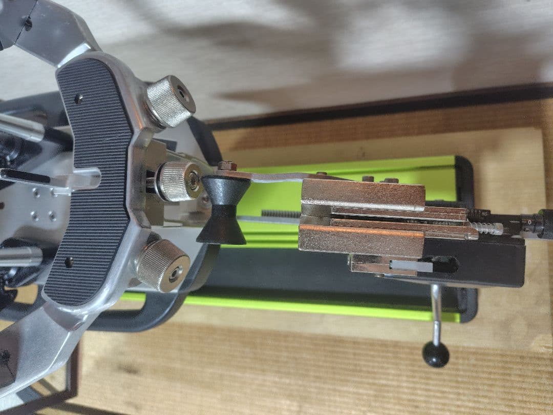 トアルソンストリングマシンテニス用　手動式　テーブルタイプ