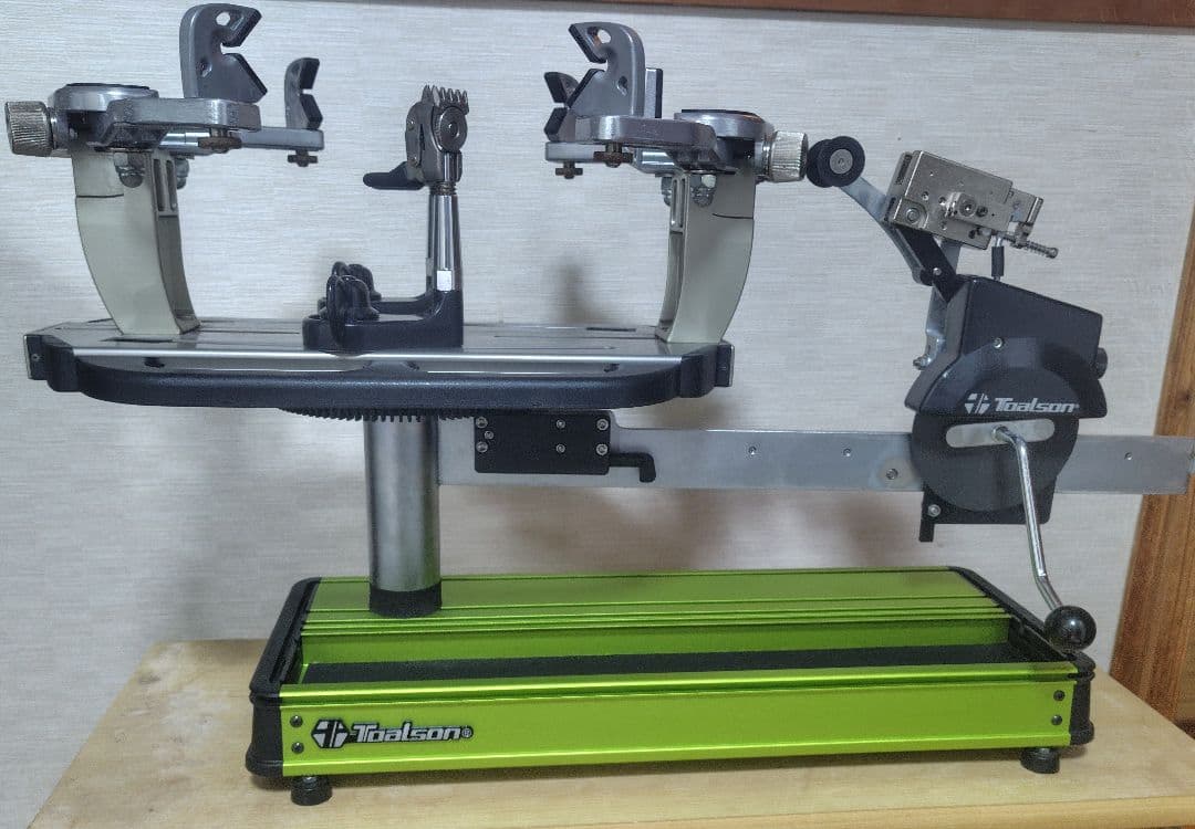 トアルソンストリングマシンテニス用　手動式　テーブルタイプ