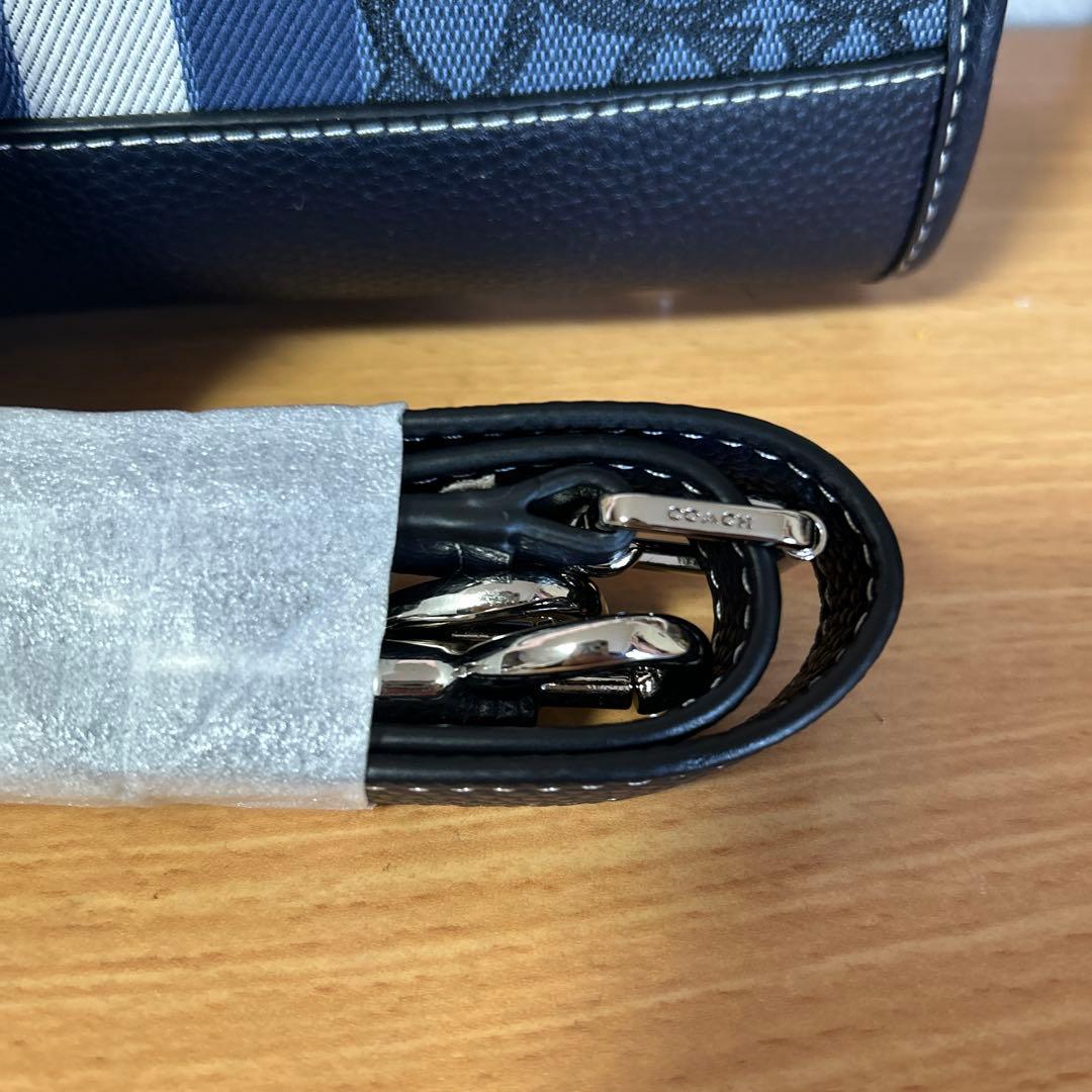 新品未使用品コーチトートバッグ