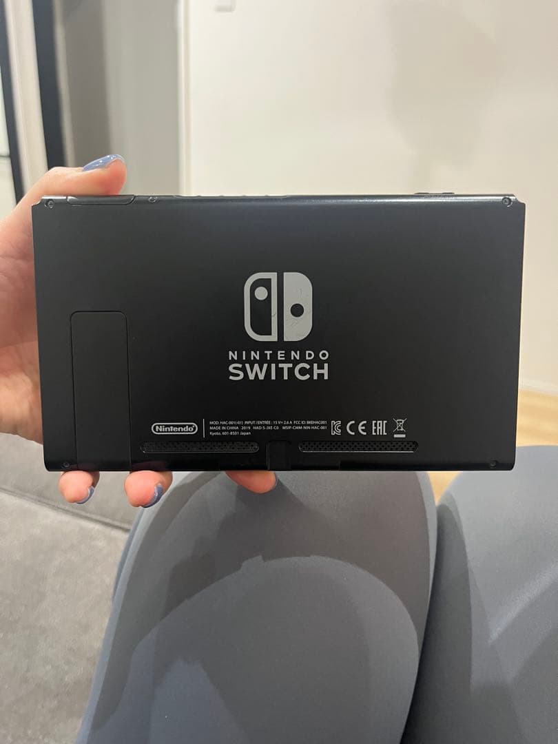 【24時間内発送】ニンテンドーSwitch本体 ジャンク　ディスプレイ