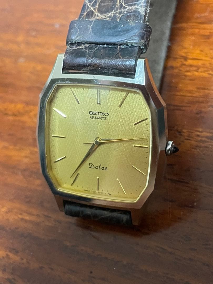 ジャンク　SEIKO DOLCE スクエア型