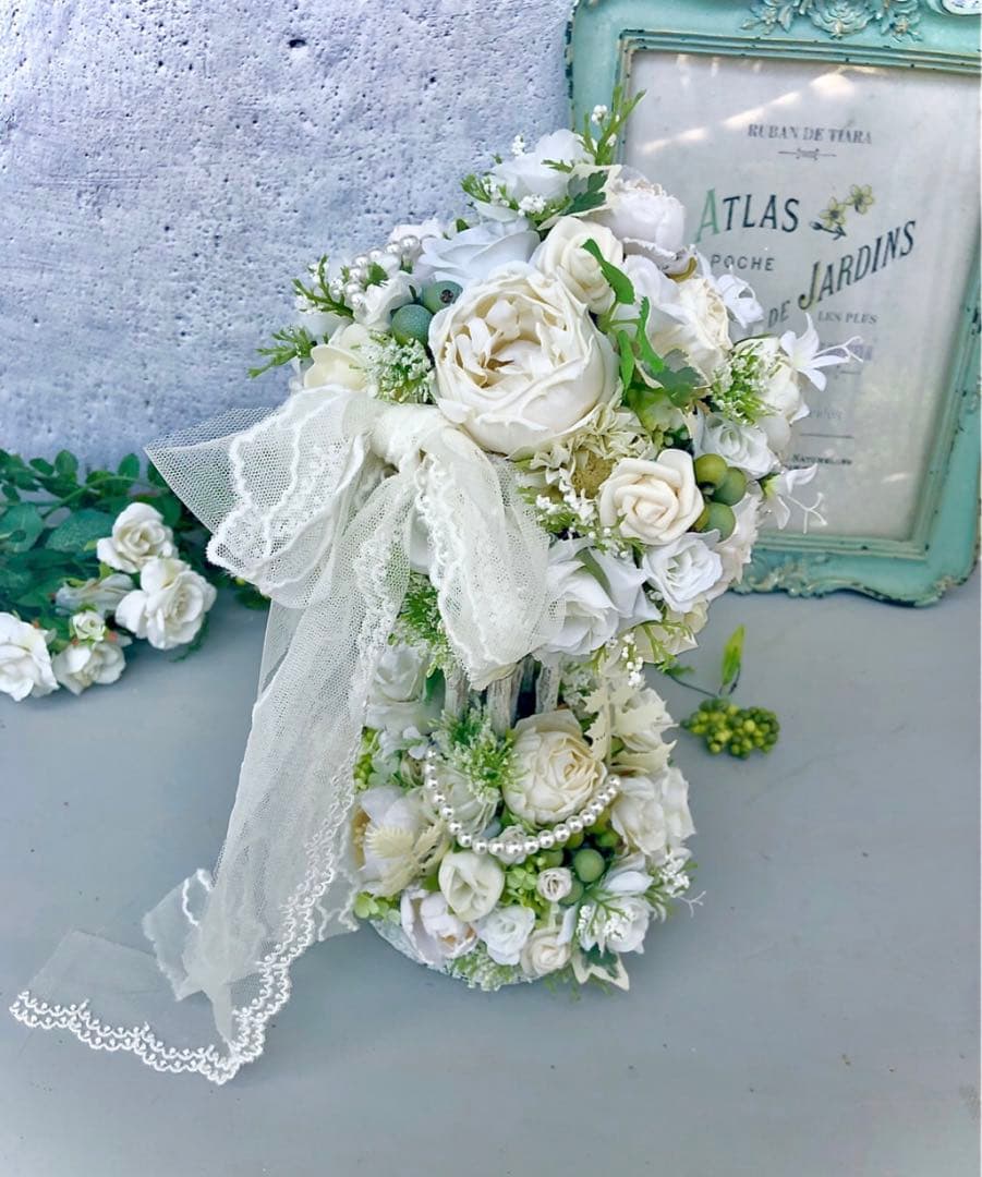 ミッチー❣️forest weddgingホワイト調ローズトピアリー公触媒