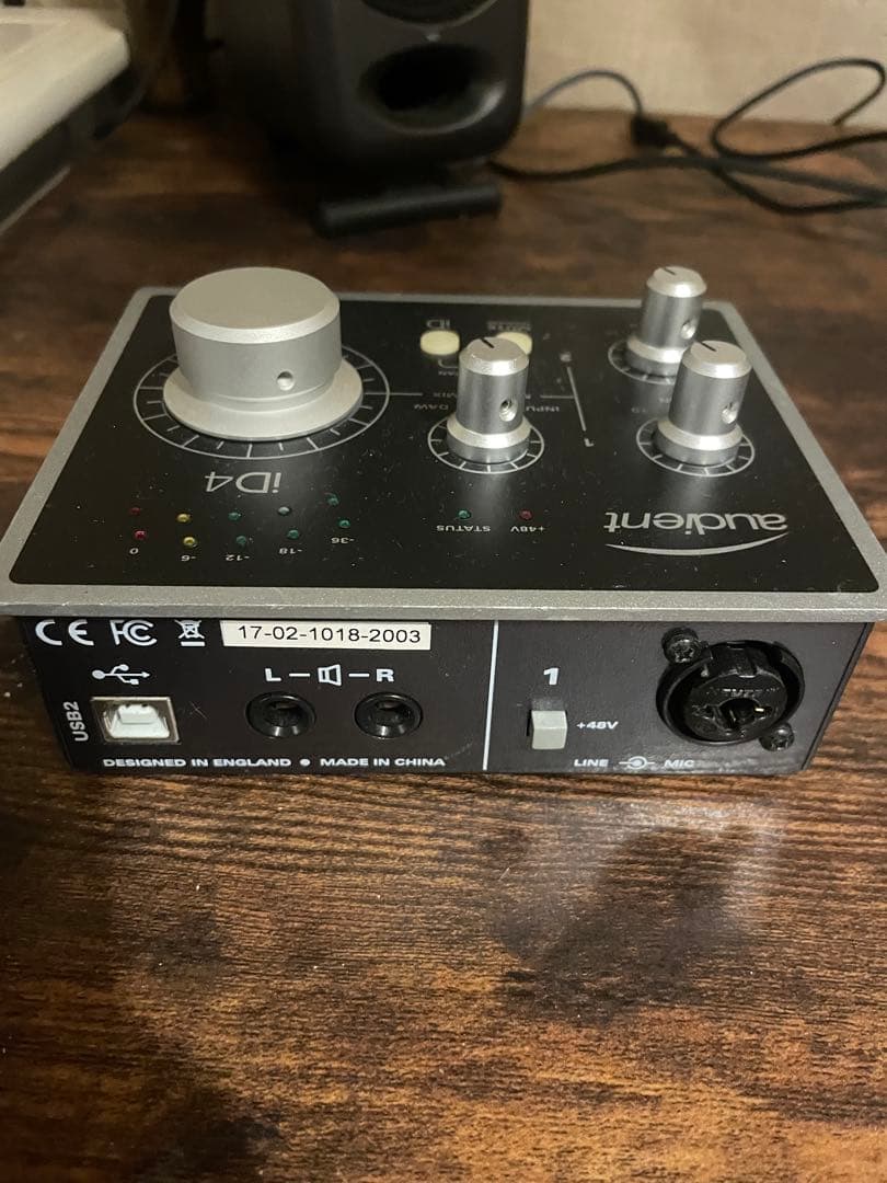 iD4 Audient 英国デザイン オーディオ インターフェイス