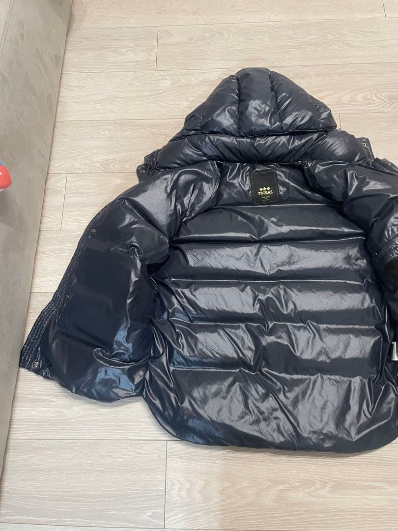 美品　タトラス　ダウンベスト　ほぼ黒　ネイビー　紺色　サイズ03（L相当）