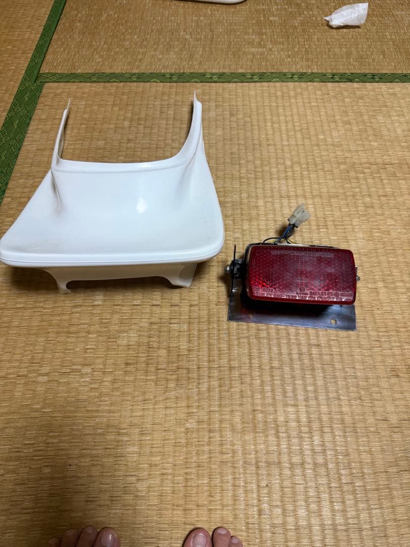 りーき専用rz250テールカウルテールランプ付き