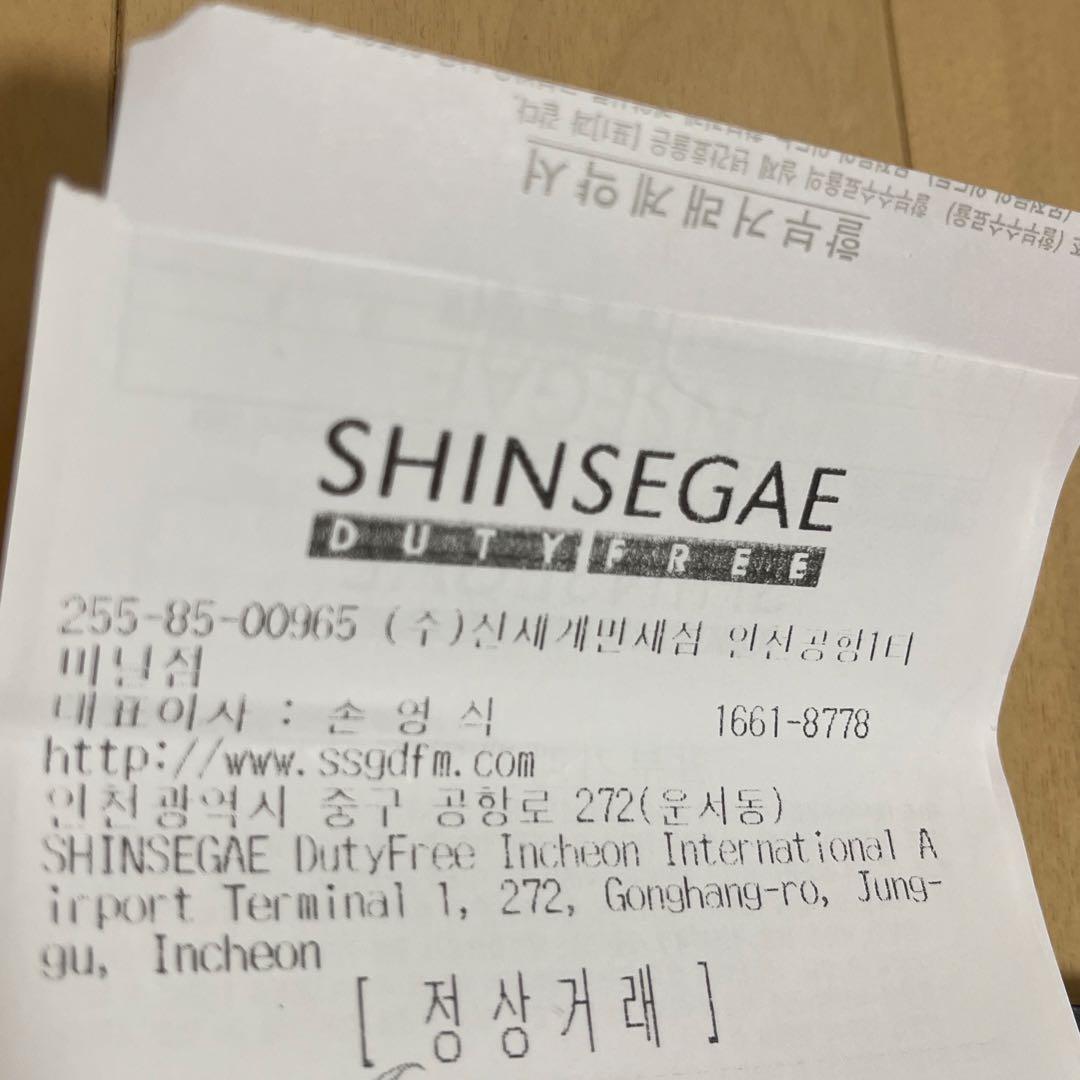 パメさん専用　[正規品] GUCCI ブラックレザー 二つ折り財布 蜂モチーフ