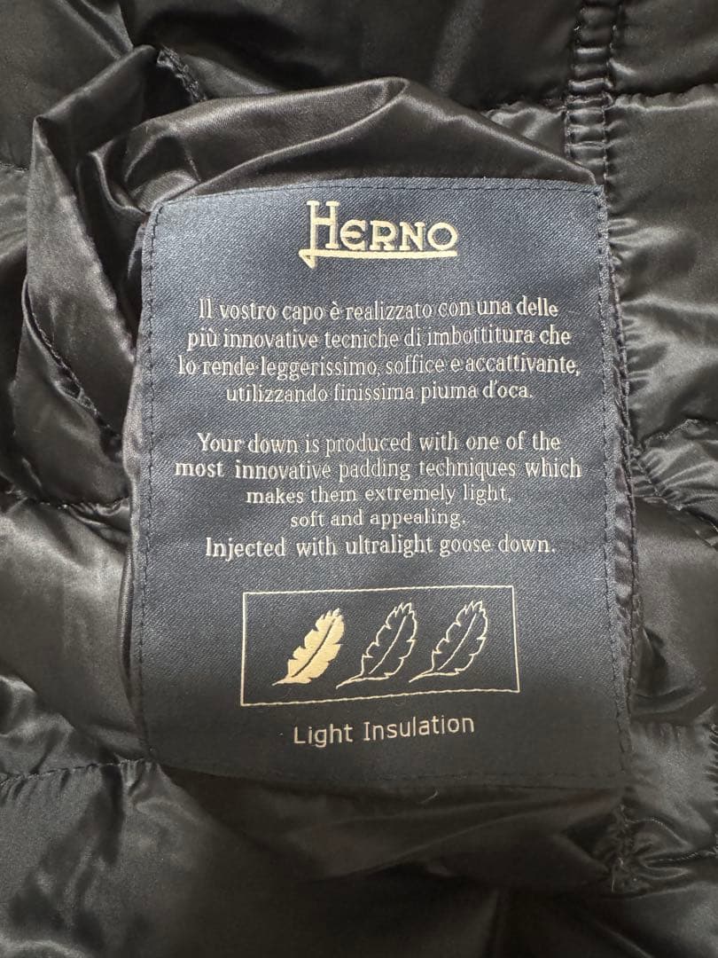 Herno リバーシブルダウンベスト ホワイト/ブラック