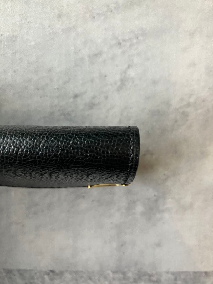 【箱付】イヴサンローラン 型押ロゴ ブラックレザー キーケース